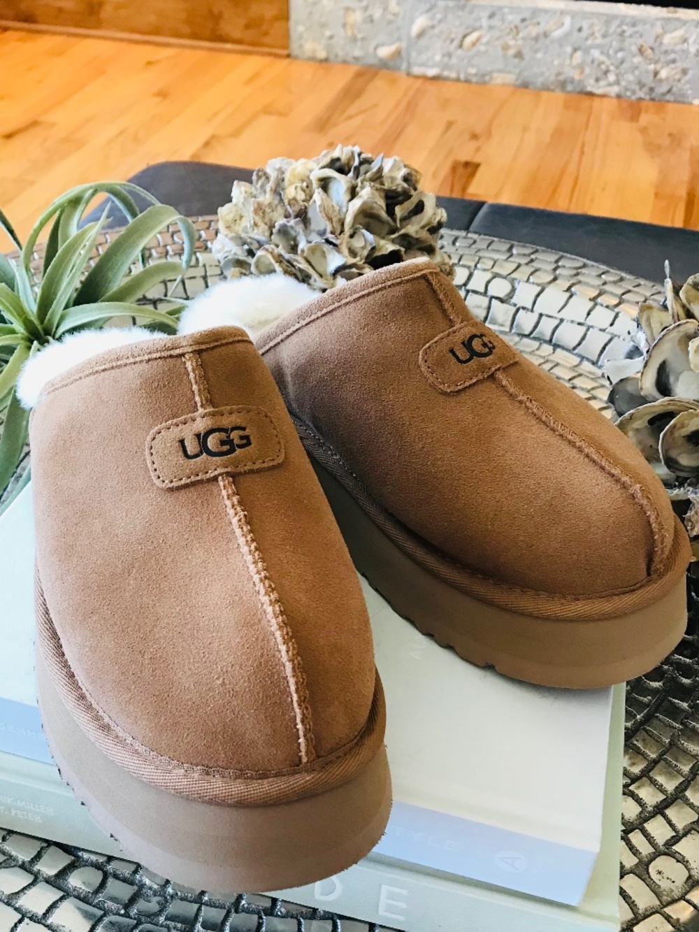 🆕 UGGSEASON COZYCORE CHESTNUT PLATFORM MULE SLIDES SLIPPERS